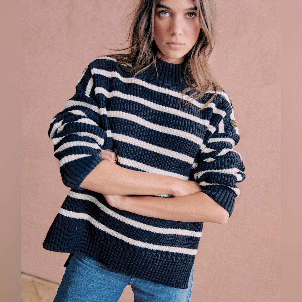 Sézane Adrian Jumper sweater in Navy / Ecru, size XS